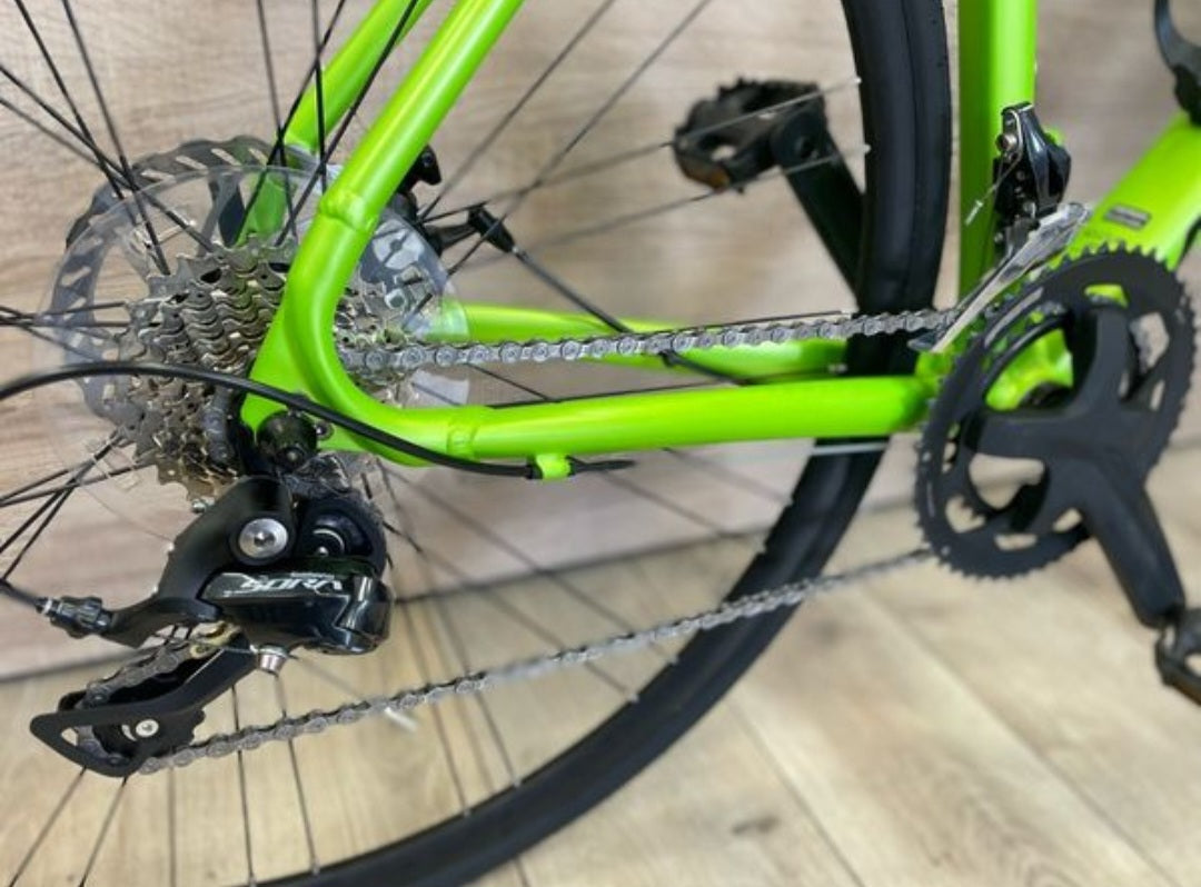 Merida Scultura 200D Disc Road Bike Green / Black (used)