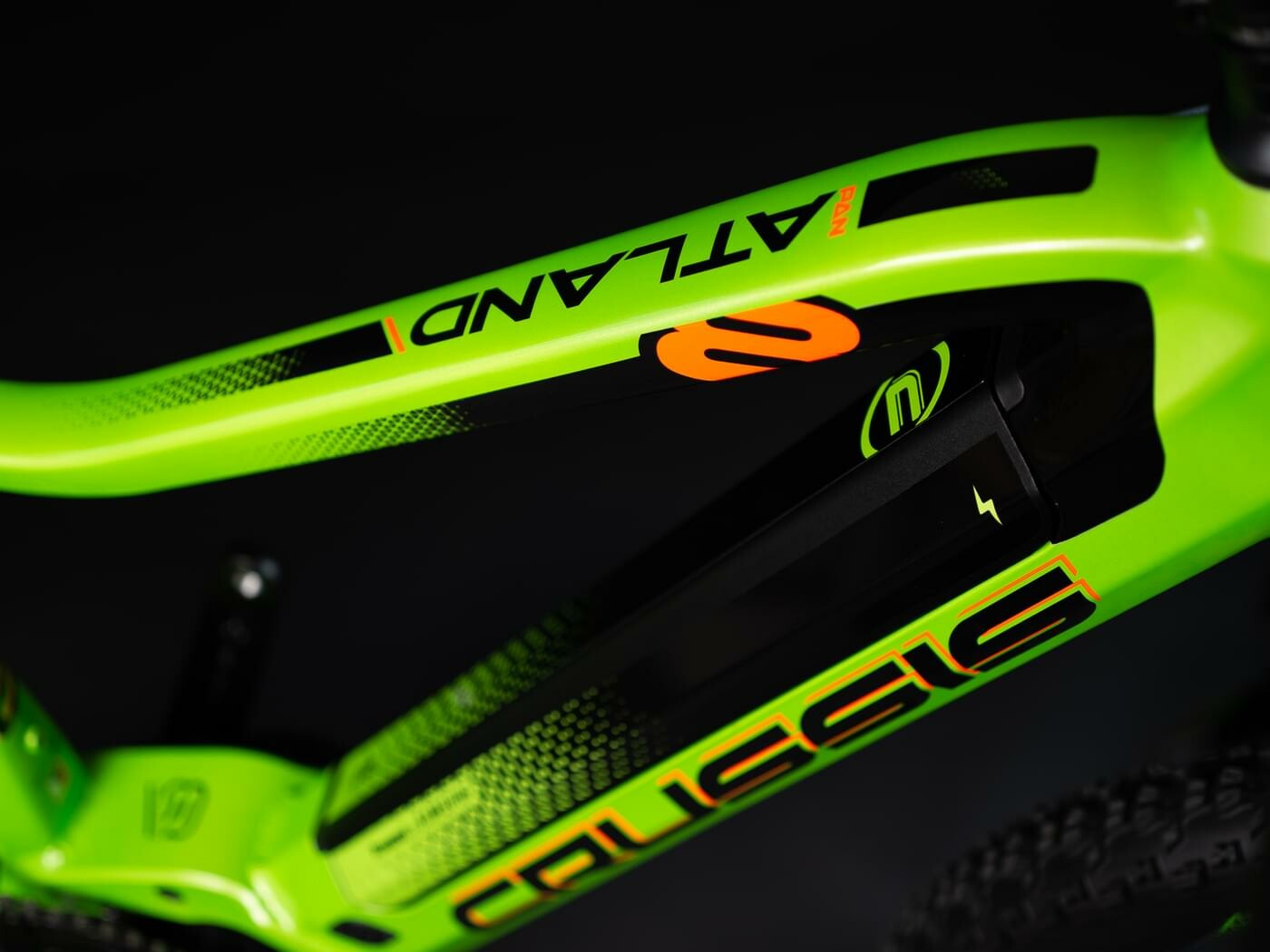 Crussis PAN-Atland 8.8-M (720Wh)