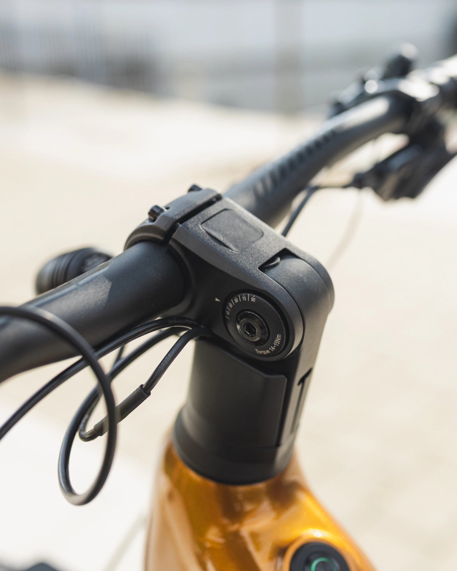 Crussis e-Country 10.11-(715 Wh)